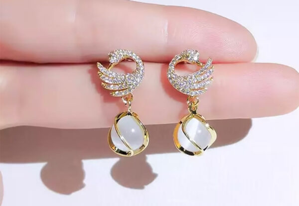 Swan Radiance Earrings