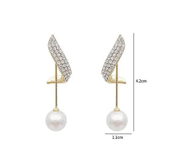 Pearl Swing Sparkle Drops